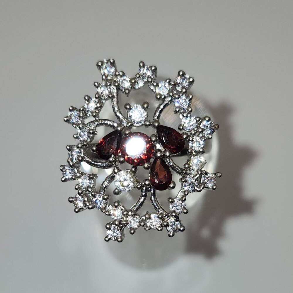 .925 Sterling Silver Snowflake Design Garnet & Cubic Zirconia Gems. Size 9. $605